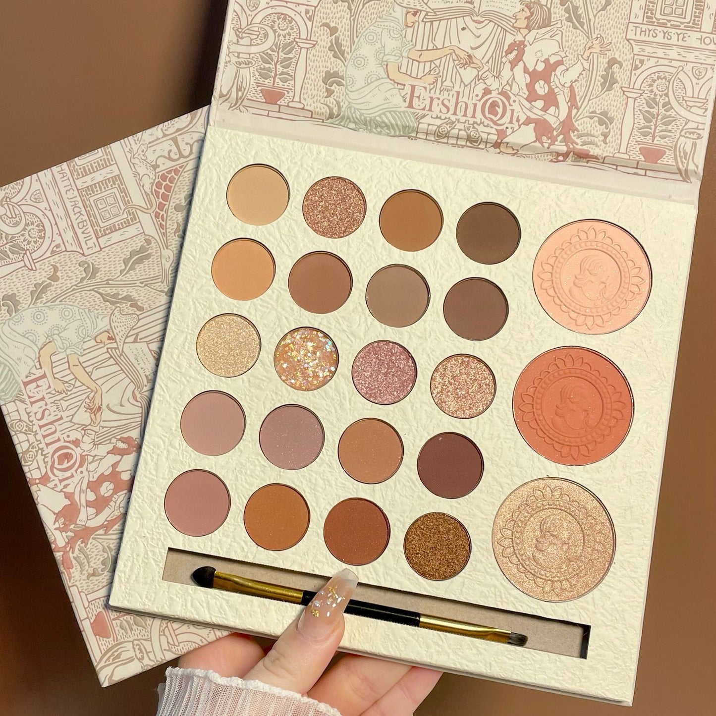 Factory Supply Direct Sales Unswerving Vow Eyeshadow Palette Glitter Waterproof Blush All-in-One Palette