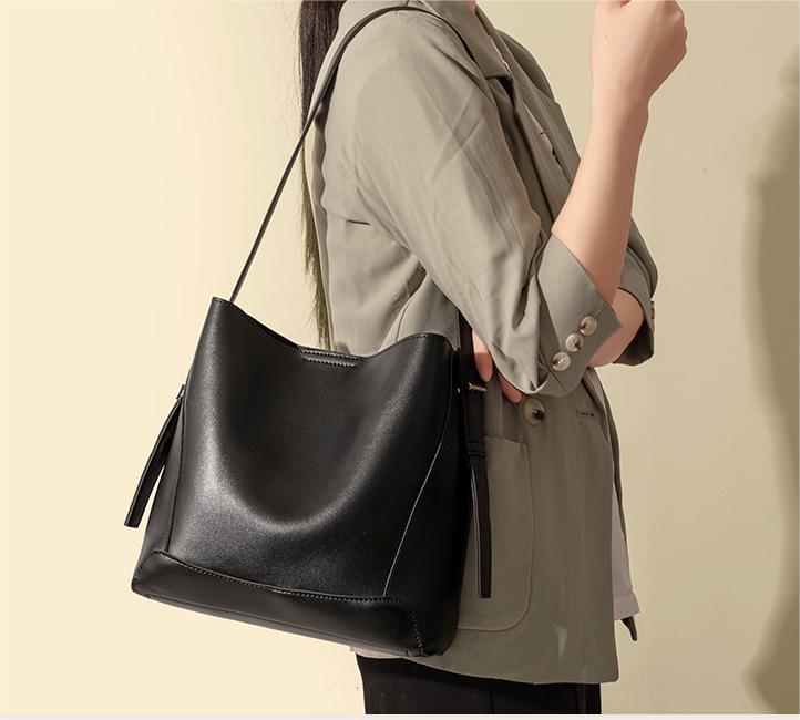 RSD New design bag simple senior sense Tote bag fall and winter armpit bag large capacity versatile shoulder bags