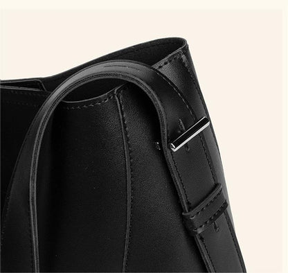 RSD New design bag simple senior sense Tote bag fall and winter armpit bag large capacity versatile shoulder bags