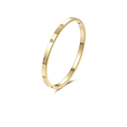 Titanium steel long lasting ins niche light luxury high sense of gold square sugar emerald delicate bracelet female
